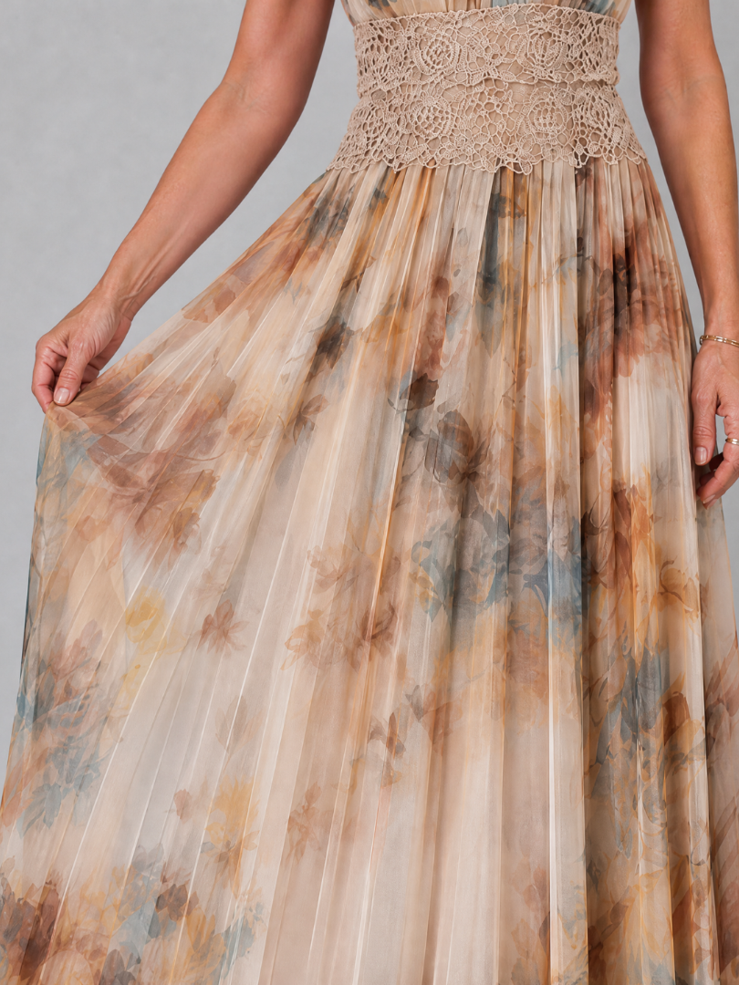 Elavenue | Halter Neck Maxi Dress with Lace Waistband