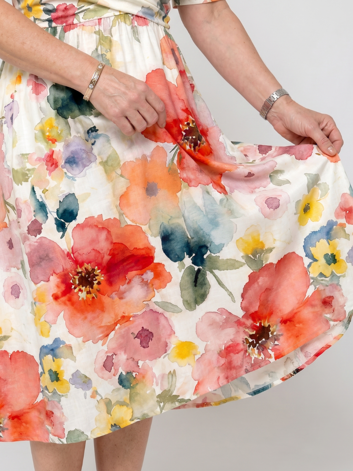 Evelyn™ | Floral V-Neck Midi Dress