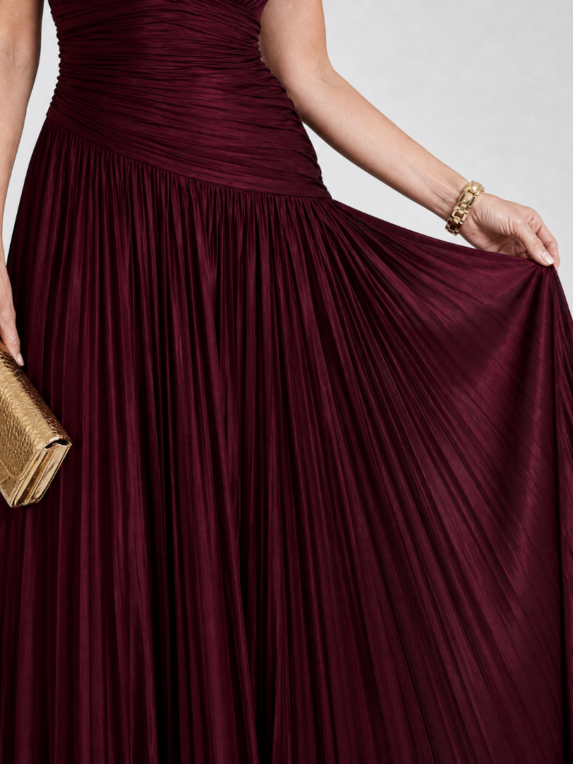 Lemar | V-Neck Midi Dress with Sleeveless Pleats