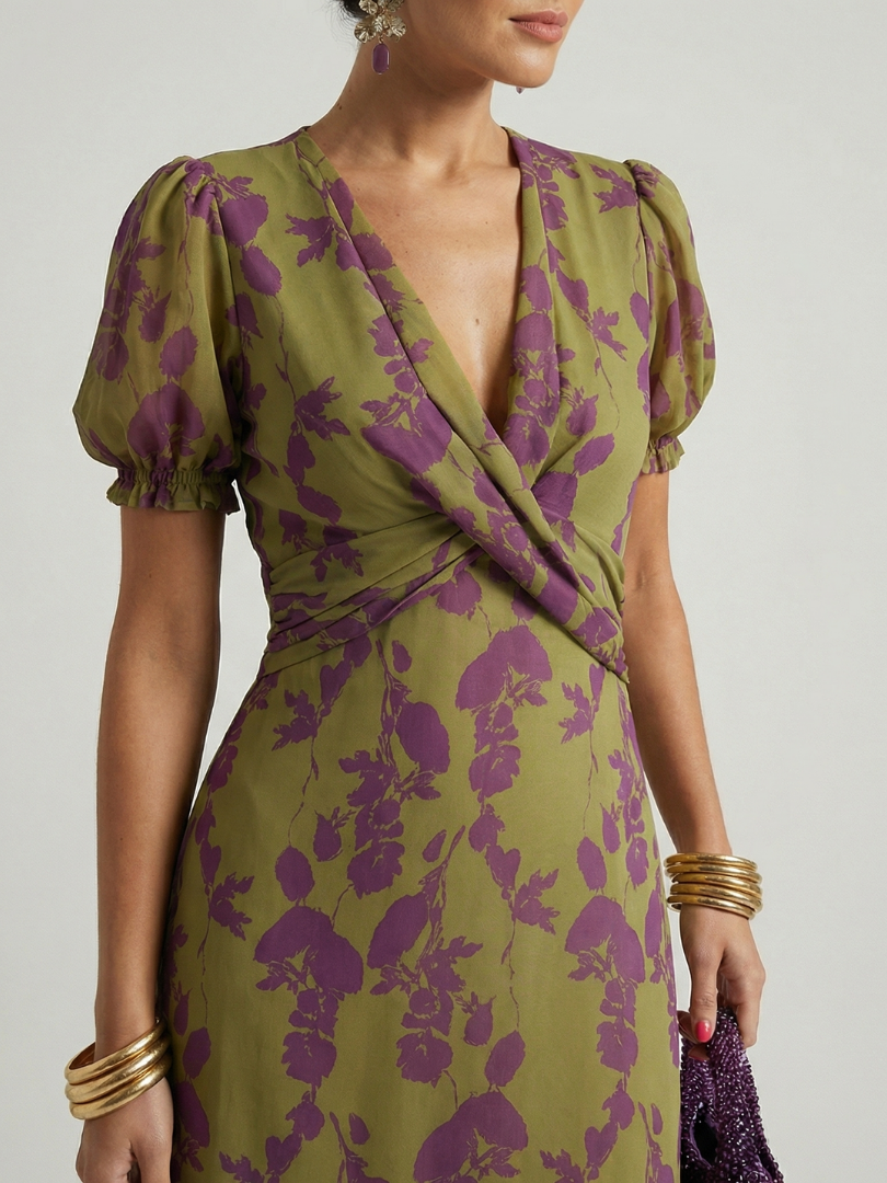 Virel | Midi Dress with a Relaxed Floral Print
