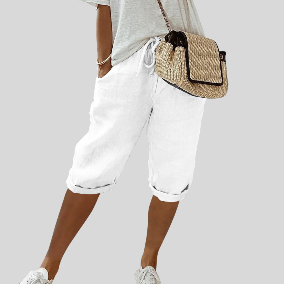 Chic and Cozy Short Fluid Pants