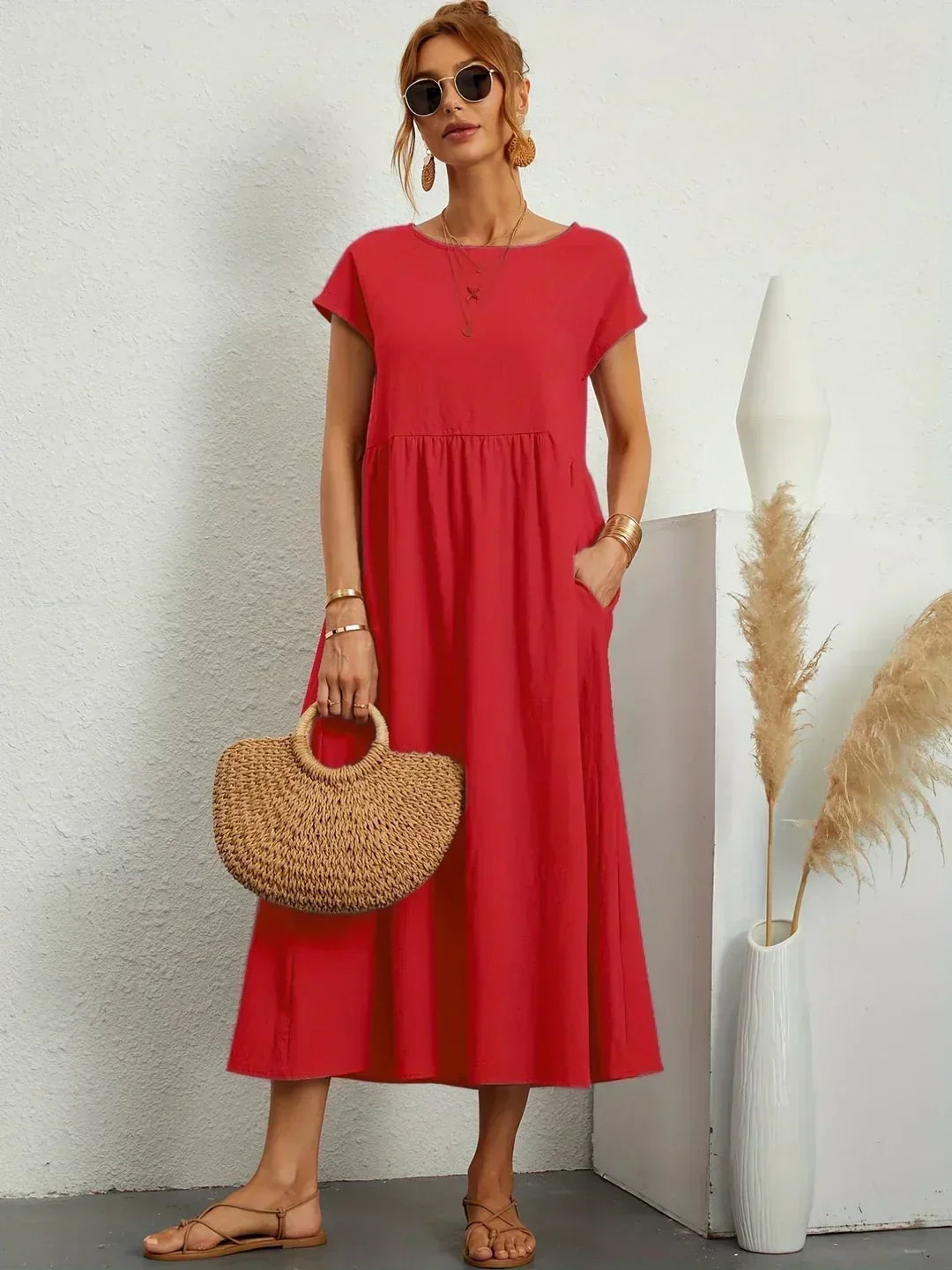 HEIKE | ELEGANT MIDI DRESS WITH A CLASSIC FLOW