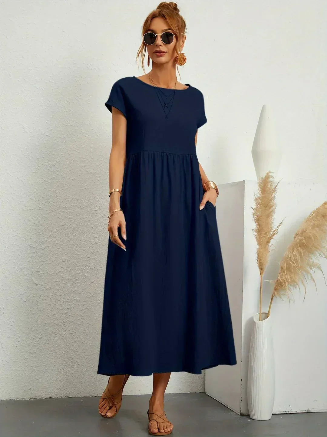 HEIKE | ELEGANT MIDI DRESS WITH A CLASSIC FLOW