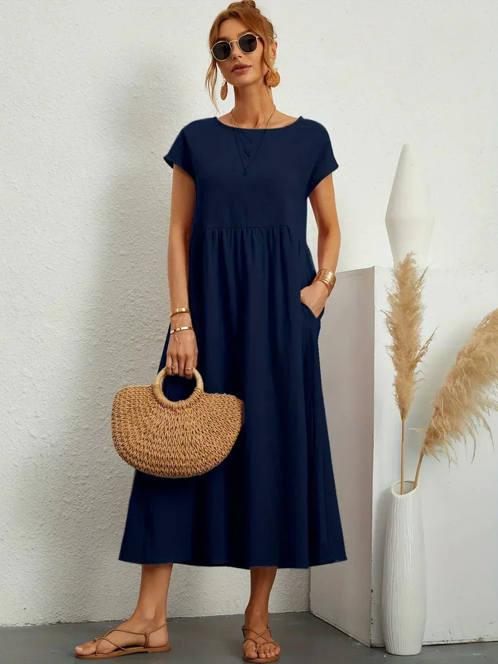 HEIKE | ELEGANT MIDI DRESS WITH A CLASSIC FLOW