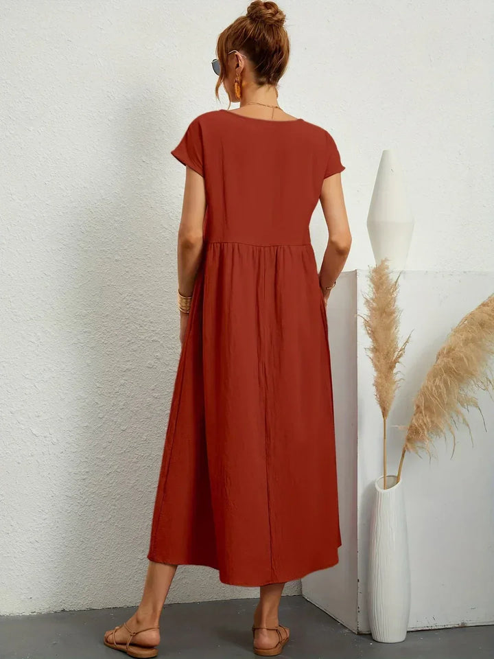 HEIKE | ELEGANT MIDI DRESS WITH A CLASSIC FLOW
