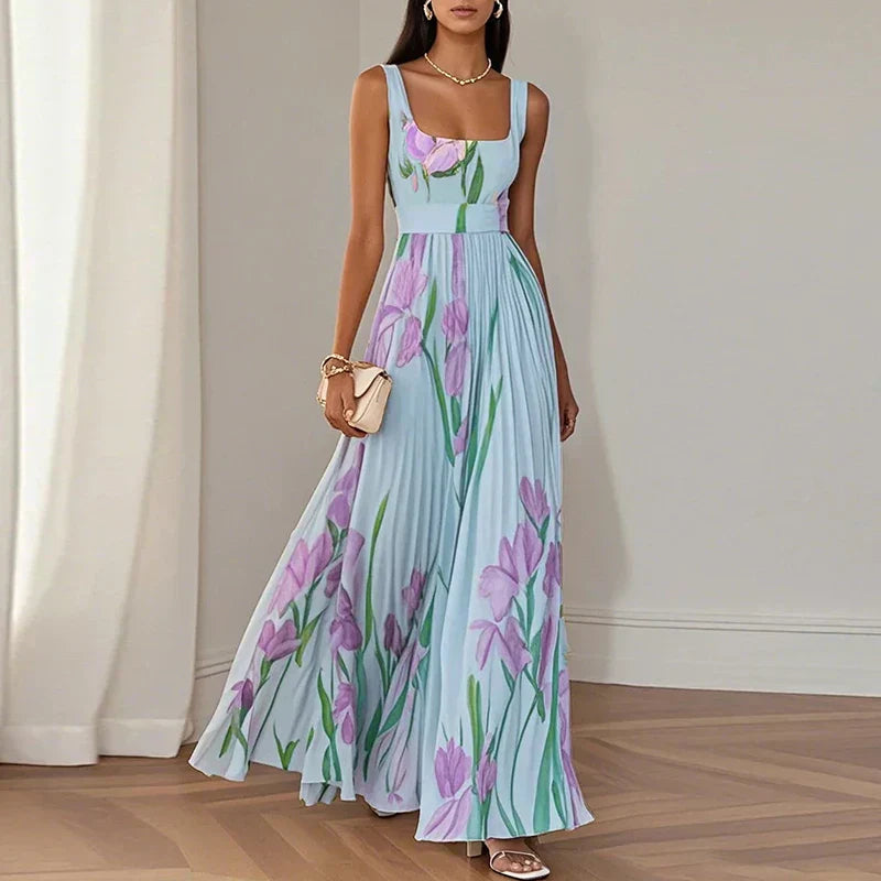 LYRA | Chic Floral Maxi Dress with a Flattering Pleated Design