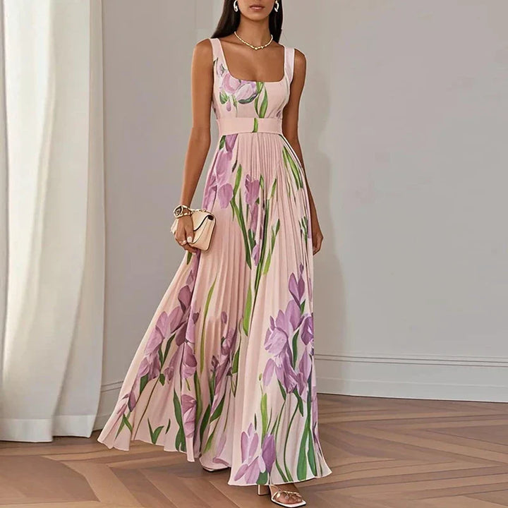 LYRA | Chic Floral Maxi Dress with a Flattering Pleated Design