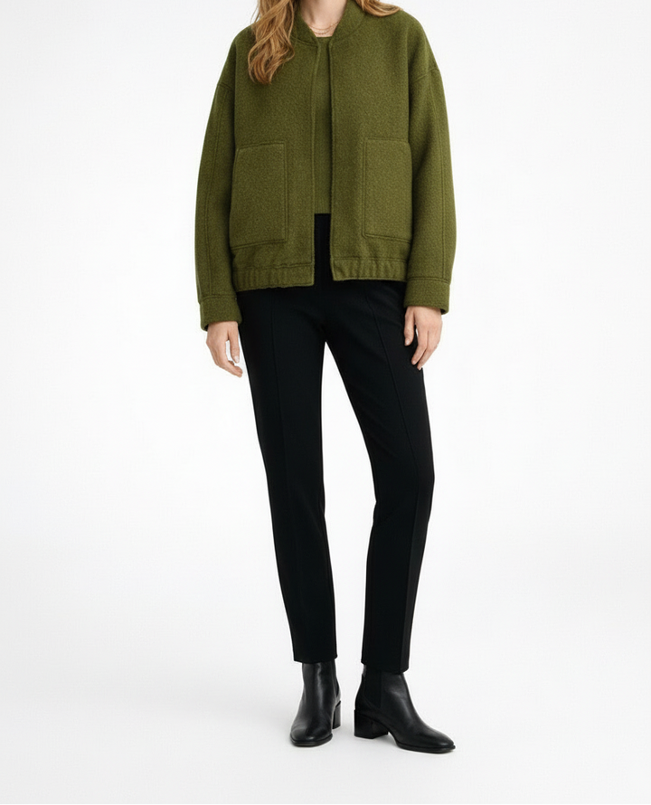 Women’s Structured Bomber Jacket with Close-Fit Profile