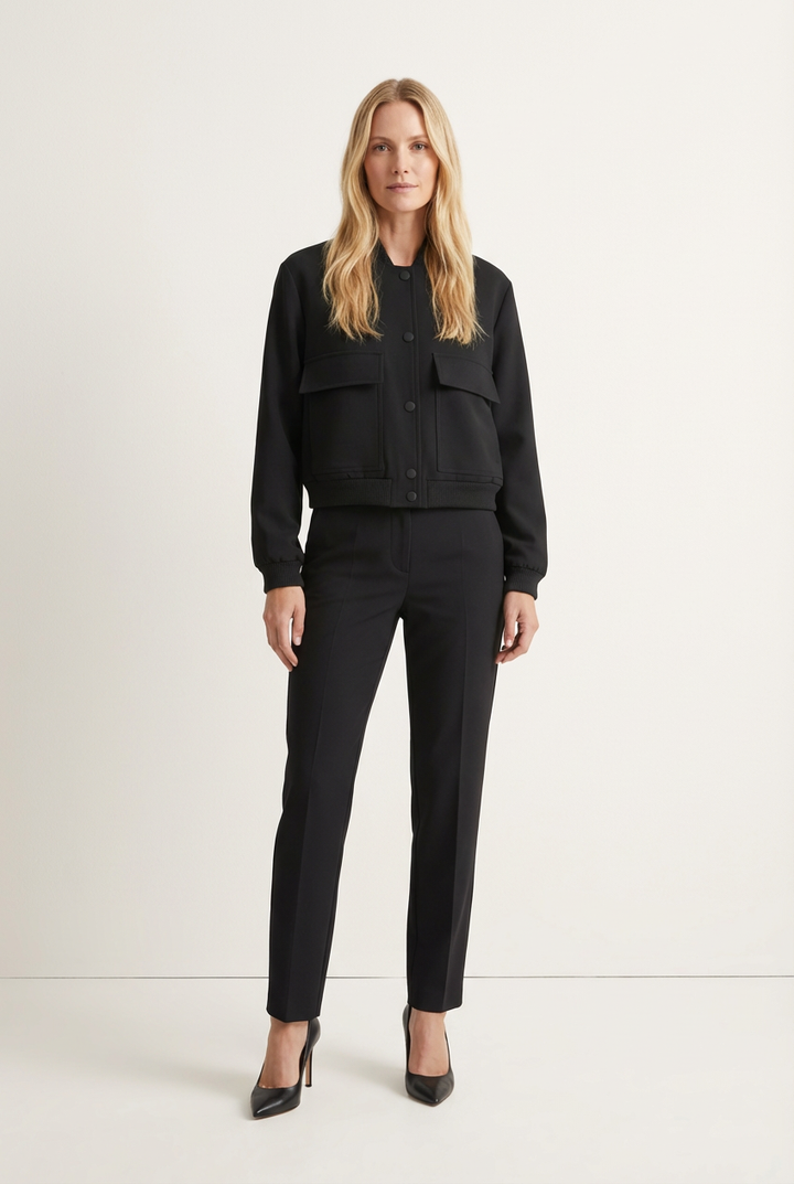 Structured Womens Sleeveless Jacket with Zip Front Fit