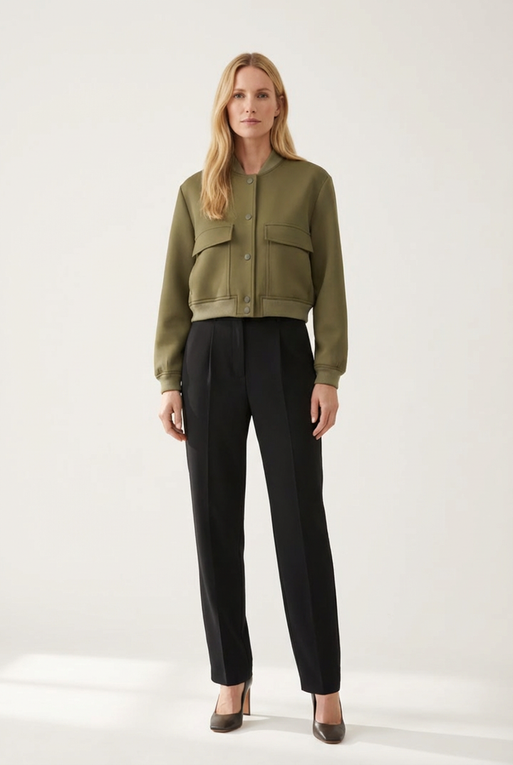 Structured Womens Sleeveless Jacket with Zip Front Fit